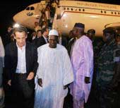 Nicolas Sarkozy arrivant au Mali
