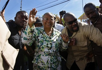 La candidate Mirlande Manigat