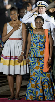 Michelle Obama et  Ernestina Naadu Mills