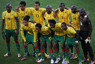 Les lions indomptables contre le Japon