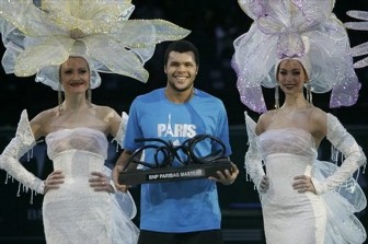 Tsonga vainqueur  Bercy