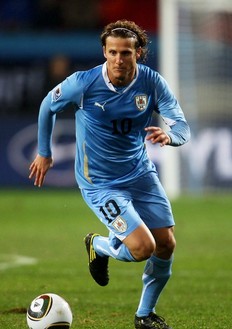 Le capitaine de l'Uruguay Diego Forlan a éclaboussé la coupe du monde de son talent