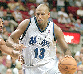 John Amaechi, ex basketteur NBA a rvl aprs sa carrire son homosexualit