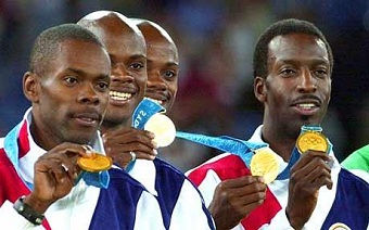 Antonio Pettigrew (au premier plan)  Sydney en 2000