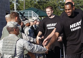 Visite d'une base militaire en Floride le 30 septembre 2010