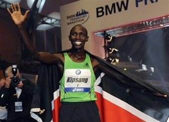 Wilsong Kipsang vainqueur du marathon de Francfort