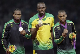 De g à d : Yohan Drake, Usain Bolt et Warren Weir. Triplé jamaïcain sur 200 mètres aux jeux olympiques