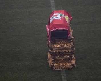 Le cercueil d'Eusebio ce lundi  Lisbonne