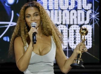 Beyonce rcompense  Monte Carlo le 9 novembre 2008